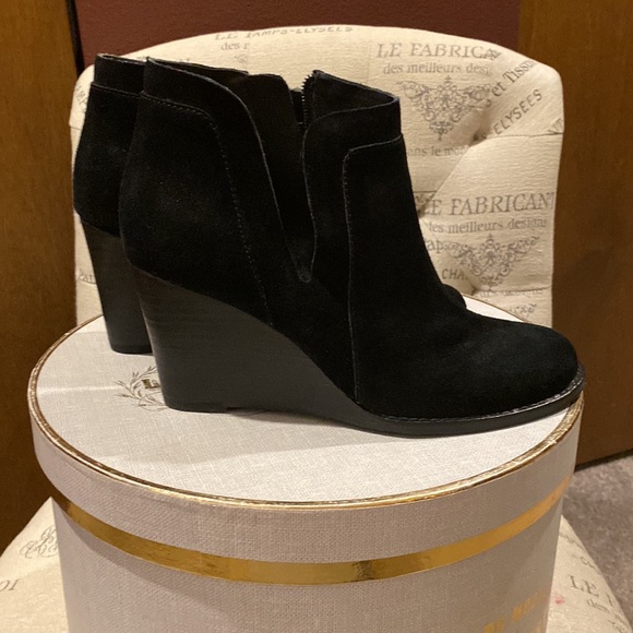 Lucky Brand Wedge Booties - Picture 2 of 7